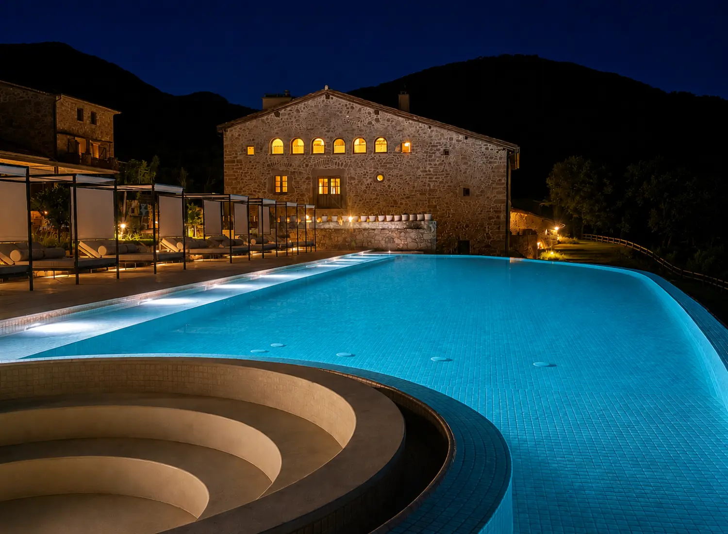 Piscina i foc nit