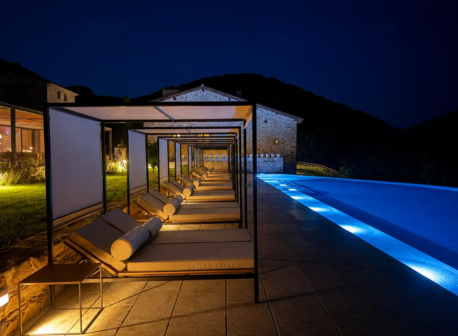 Piscina nit